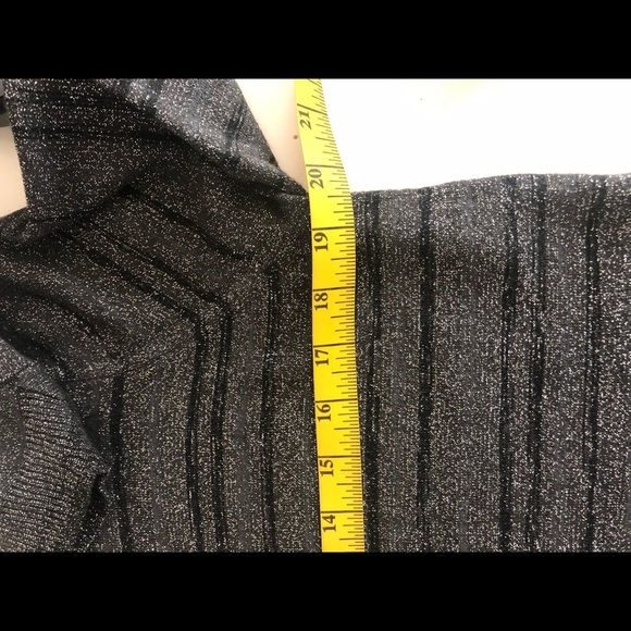 Worthington sweater with some sparkle size L - Picture 5 of 6